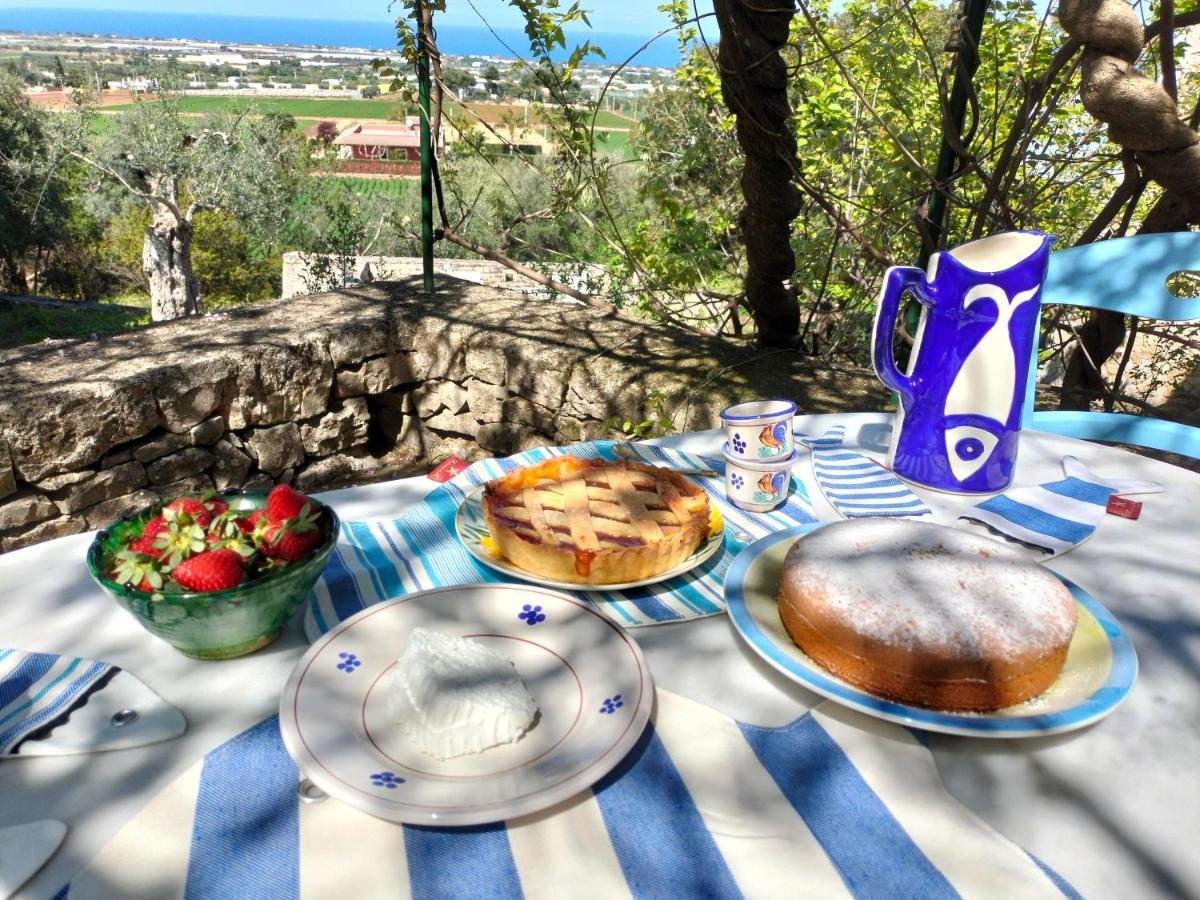 Le Finestre Sul Mare Bed & Breakfast Conversano Eksteriør bilde